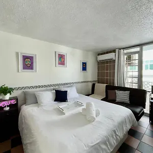 apt-downtown-isla-verde-high-rise.comcaribbean.com/